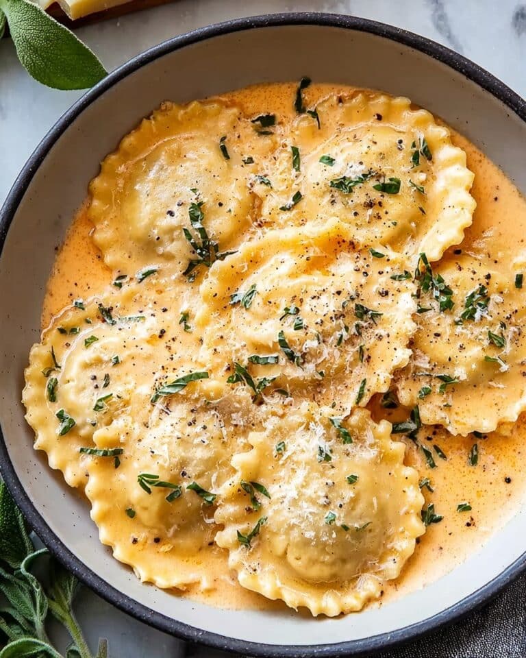 Creamy Garlic Parmesan Ravioli Sauce Recipe